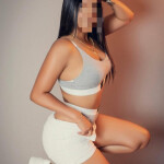 CRISTAL - Mujer encantadora elegante y cautivadora. de la buena gastronomía los viajes y las experie