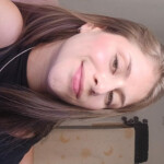 Lorena - Ubicada por el hospital de Cadiz Soy atenta y cariñosa. Me gusta crear espacios donde pueda