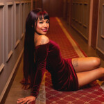 TIFFANY Delicada e insinuante