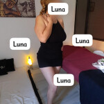 Luna bombón latino - Soy una chica que combina alegría belleza y una actitud que invita a disfrutar 