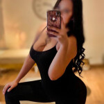 MELODI GUAPA Y SIMPATICA