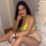 Karen - Hola me llamo Karen soy latina con buenas cualidades físicas . Me defino como una mujer inte
