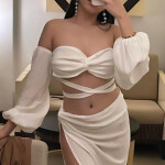 Valery - Soy Valery una chica de 24 años con curvas de cabello largo y morena con una presencia dulc