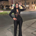 Mariana Latina Extrovertida Con Ganas De Pasar Un Buen Momento