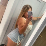 Rica latina colombiana piel canela cara de angel y de monio