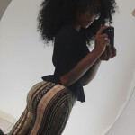 Mulatita de paso por la cuidad