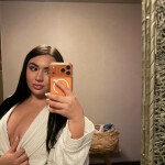 Soy una chica colombiana divertida y muy