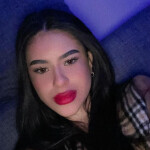 Joven colombiana y elegante