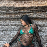 Linda morena te espera