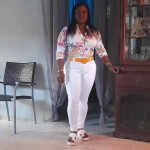 Noveda - Melanina ricura latina. Soy esa que busca. Ago la diferencia muy explicada y elegante para 