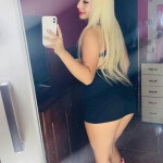 RUBIA GUAPA LATINA UNICA Y COMPLETA