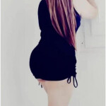 Lorena hermosa latina en oliva