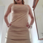 A - Hola mis amores si una mujer divertida extrovertida me encanta disfrutar al máximo me gusta que 