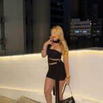 LATINA DE PASO POR TORREVIEJA