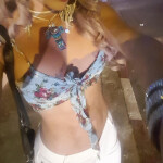 Mia. Algo nuevo. Mia. Femenina