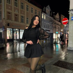 SIMPATICA Y ELEGANTE