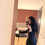 Morena colombiana puedo ser paz o tu mejor distracción