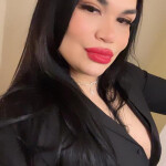 Henessys encanto de mujer llena de simpatía