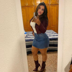 Yenifer bomba - Hola mi nombre yenifer tengo 30 años soy una mujer extrovertida y muy alegre y que L