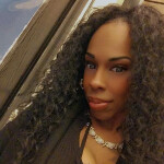 Super Cuba - Un chica carísmatica con una caribeña