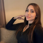 MIA UNA MUJER HERMOSA Y GUAPA QUE ACABAS DE ENCONTRAR