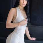 Karina 19 años - Karina es una joven colombiana que acaba de llegar a Madrid aportando frescura dulz