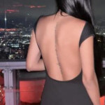 VENUS CENTER CHICA JOVENSITA VARIAS CHICAS RELAJACION