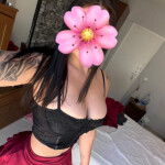 Brina jovencita latina en Ibiza