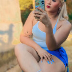 Rubia y llamativa de paso por Torrevieja