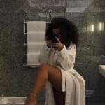 Alicia masajista y acompañante colombian morenita un lujo