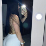 Zoe chica Latina Atractiva
