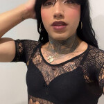 COLOMBIANA DE PASO POR POCOS DIAS