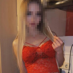 Rubia jovencita primera vez en nerja