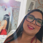 Mia - Hola chicos soy mía una joven venezolana de 23 años guapa y muy tranquila soy masajista profes