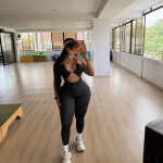 Nikol latina Dulce tierna Dezplazamiento 24H