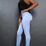 Dayana masajes cuerpoxcuerpo y algo a mas..