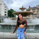 Aleja chica vip de lujo jovencita muy atenta