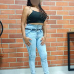 PRECIOSA EXQUISITA DULCE LISTA PARA VIVIR UNA EXPERIENCIA INOLVIDABLE