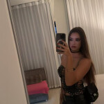 Brasileña 18 años - Hola mi amor! Soy Helena tengo 18 años. Soy una chica dulce segura alegre cariño