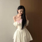 NUEVA CHICA JAPONESA AGRADABLE Y DIVERTIDA