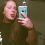 Chica busca a chico o chicos para