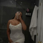 Selena dulce y encantadora contigo