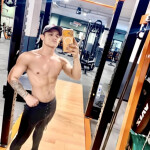 Damian latino - Hola qué tal soy Damián joven venezolano de paso por primera ves en tu ciudad estaré