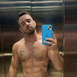 Mike latino fibrado - Hola soy chico educado latino masculino e higiénico muy divertido. Atento y co