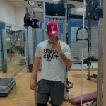 JOVEN LATINO 25 AÑOS