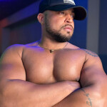 Mulato Latino Cachas Masajes
