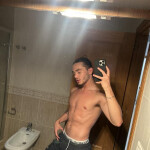 JuanD - Chico de compañía y elegante Soy un chico educado carismático y de excelente presencia ideal