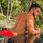 Esteban un chico joven latino