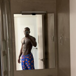 Negro latino - Soy un chico masculino con cuerpo de gym púen y Super dispues te con sitio en el cent