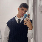 Emilio Canhero top - Hola soy Emilio. Soy super majo y atento. De piel muy suave esbelto y buena per